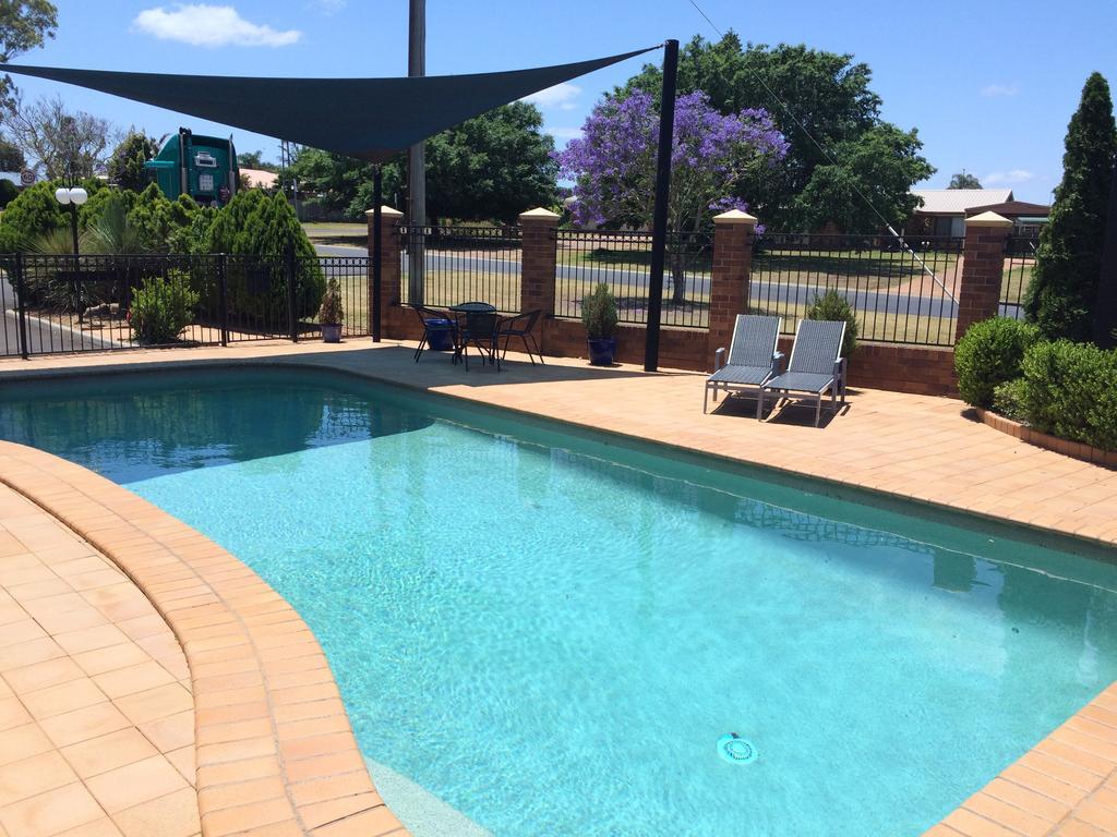 Cotswold Motor Inn Toowoomba Phòng bức ảnh