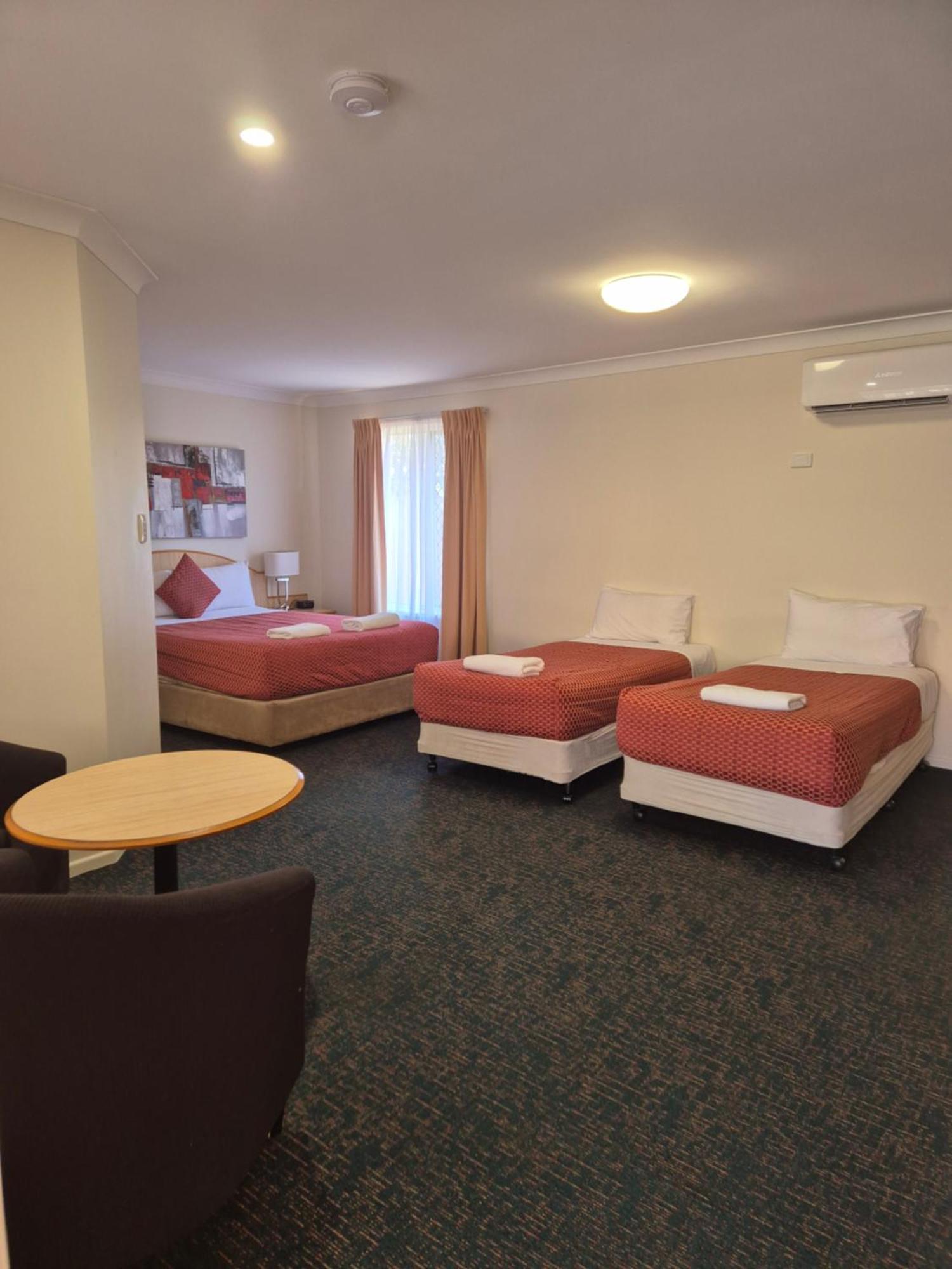 Cotswold Motor Inn Toowoomba Ngoại thất bức ảnh