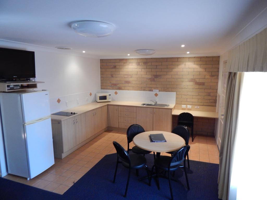 Cotswold Motor Inn Toowoomba Ngoại thất bức ảnh