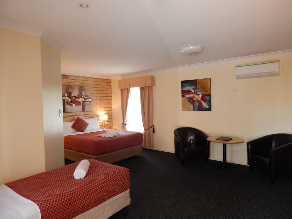 Cotswold Motor Inn Toowoomba Ngoại thất bức ảnh