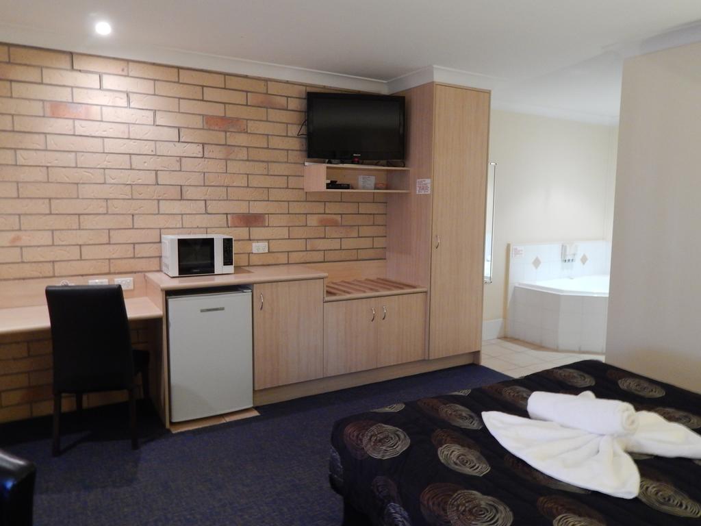 Cotswold Motor Inn Toowoomba Ngoại thất bức ảnh