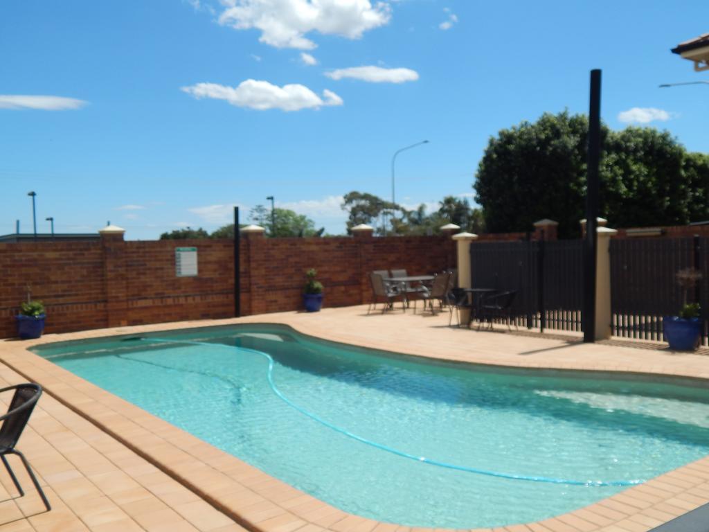 Cotswold Motor Inn Toowoomba Ngoại thất bức ảnh