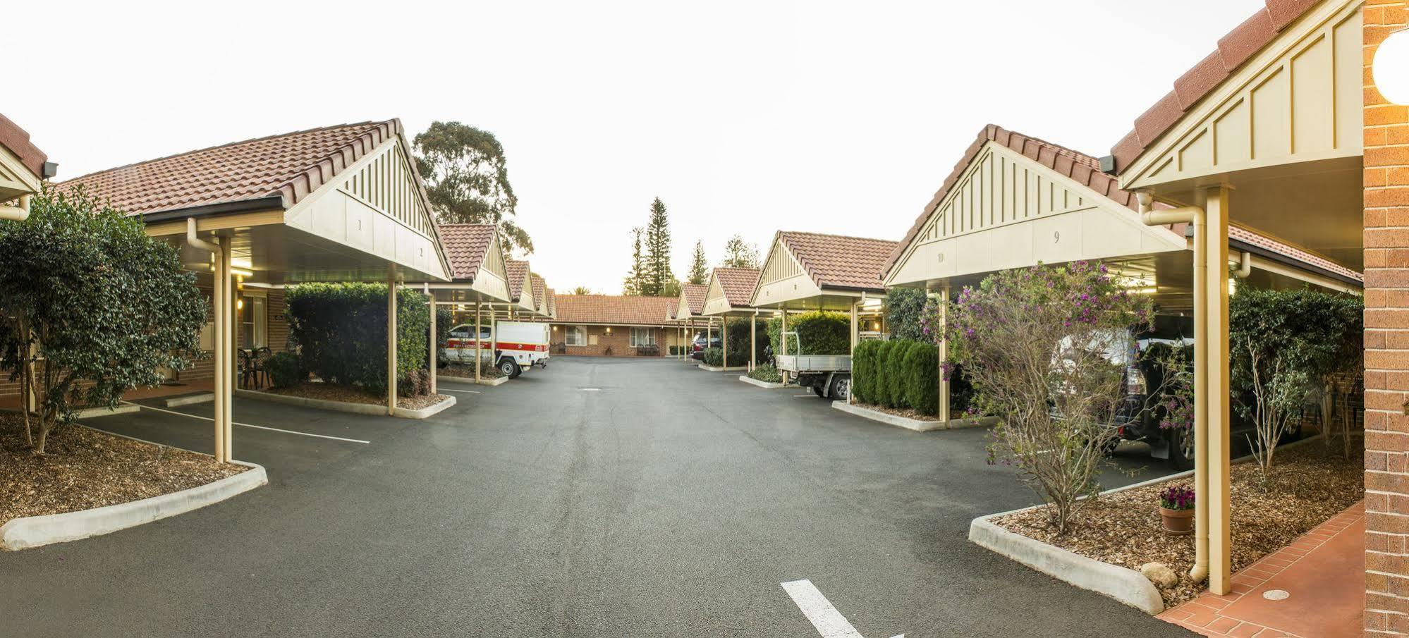 Cotswold Motor Inn Toowoomba Ngoại thất bức ảnh