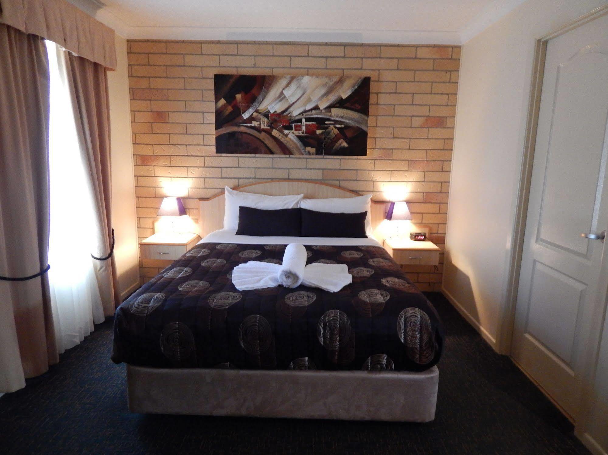 Cotswold Motor Inn Toowoomba Ngoại thất bức ảnh