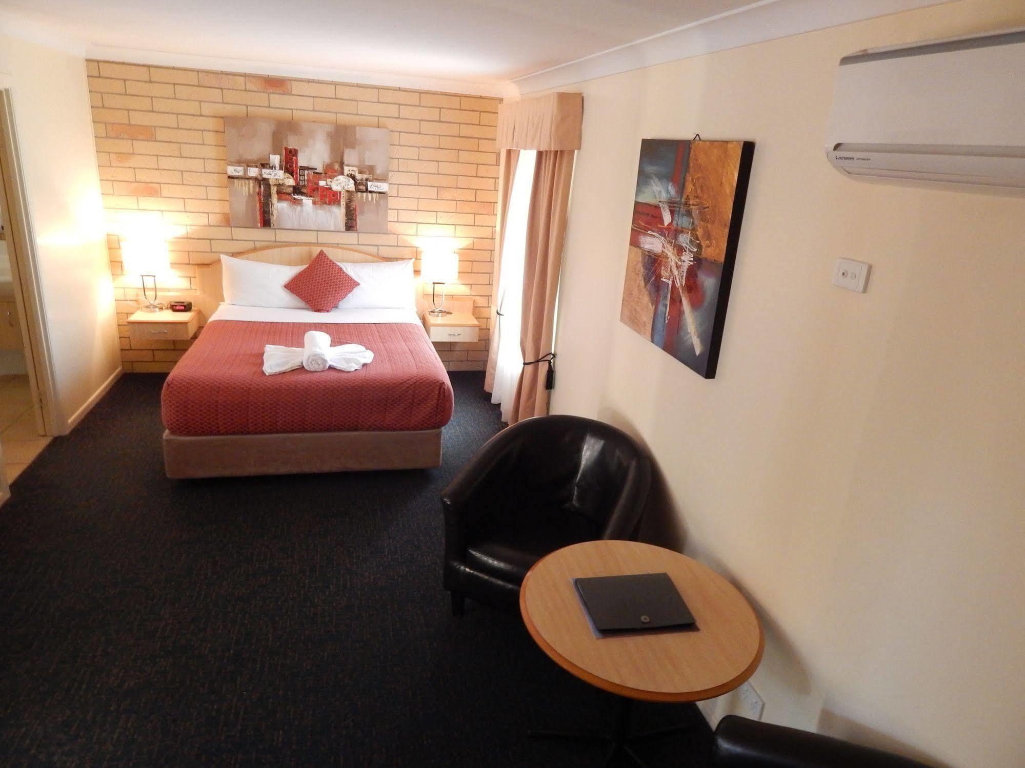 Cotswold Motor Inn Toowoomba Ngoại thất bức ảnh