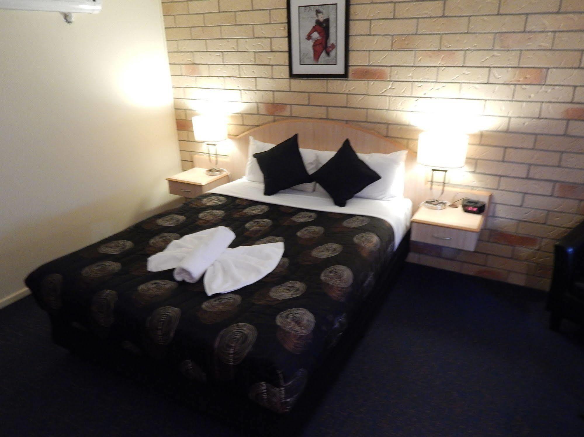 Cotswold Motor Inn Toowoomba Ngoại thất bức ảnh