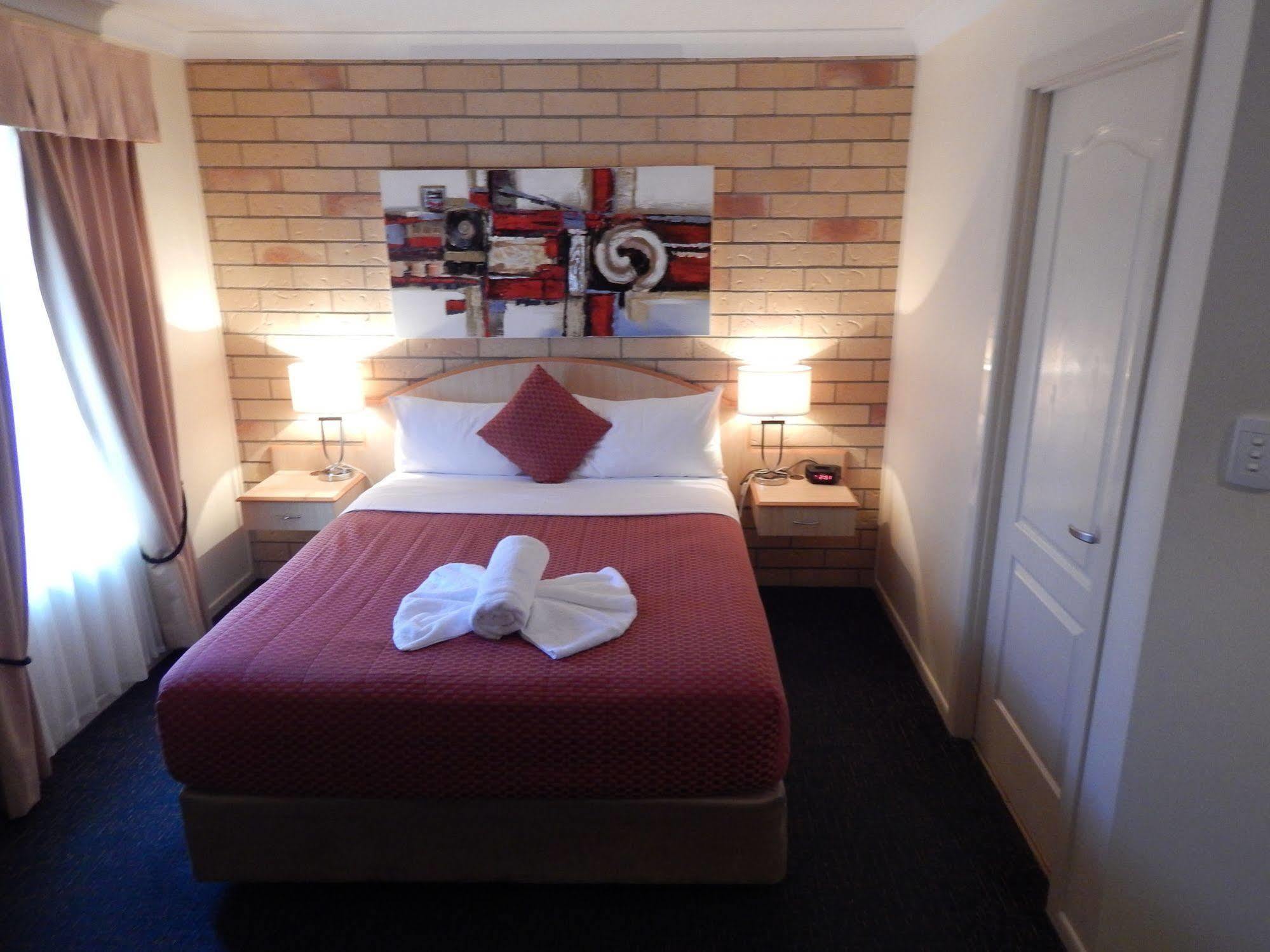 Cotswold Motor Inn Toowoomba Ngoại thất bức ảnh